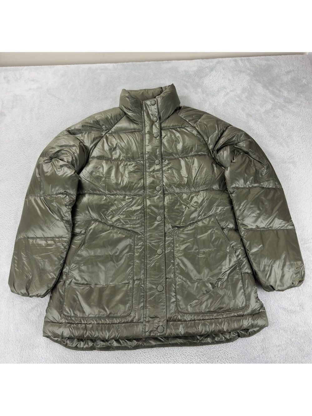 Patagonia NWT Women's Size Small Raven Rocks 75% Down 25% Feathers 28030